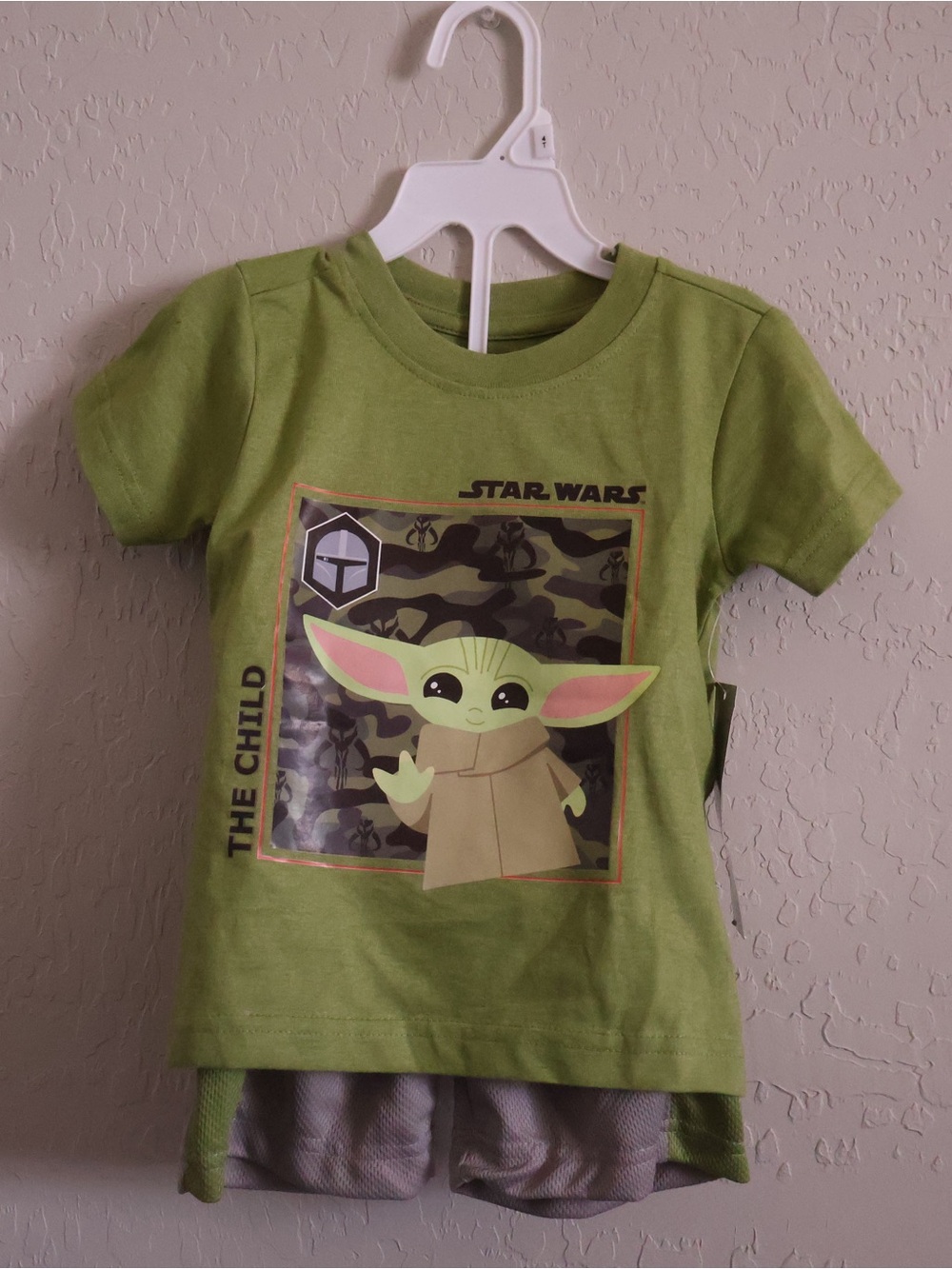 Star Wars Green The Child Graphic Tee & Shorts
